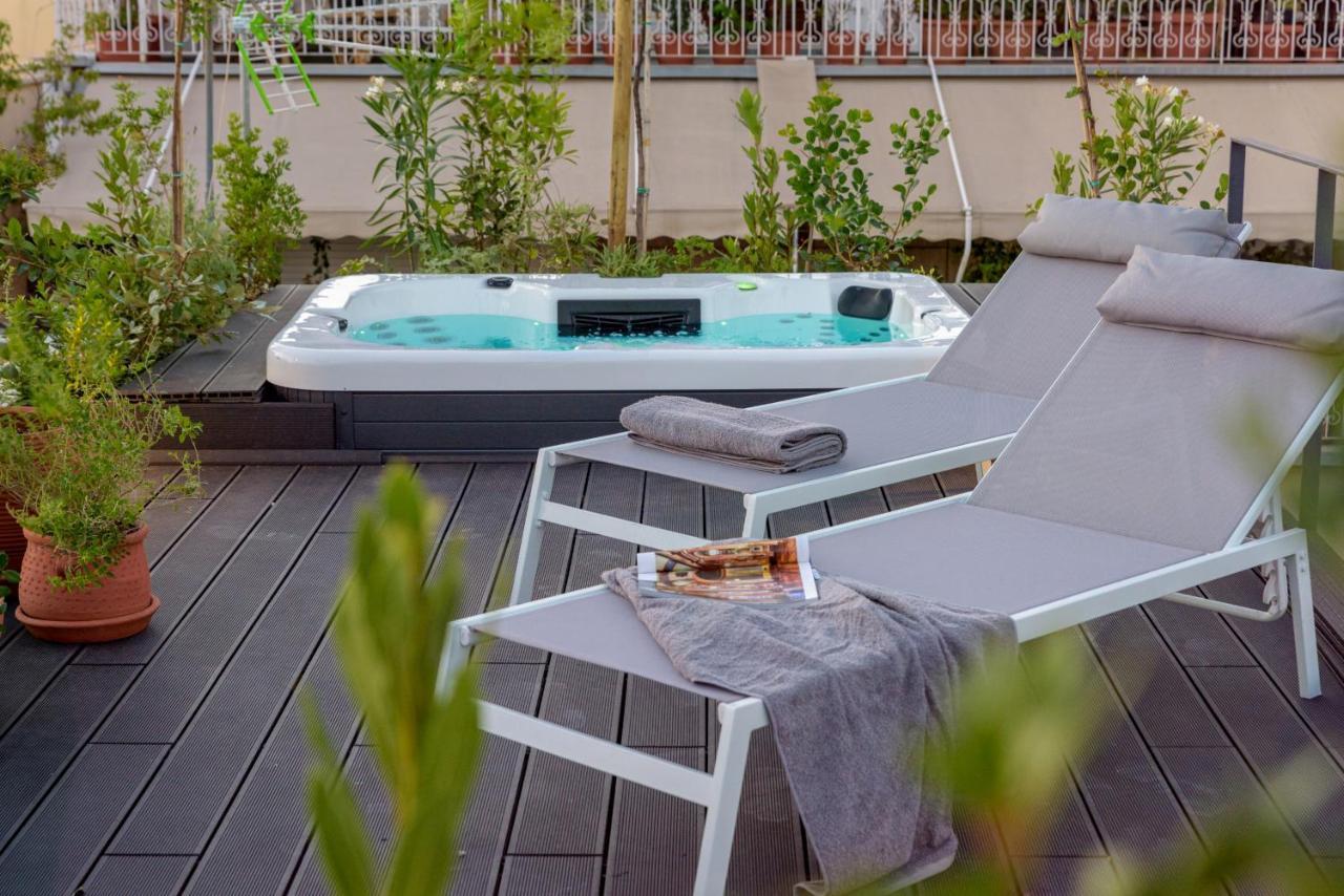 Meno Suite With Private Terrace - Jaccuzzi, Acropolis View Atény Exteriér fotografie